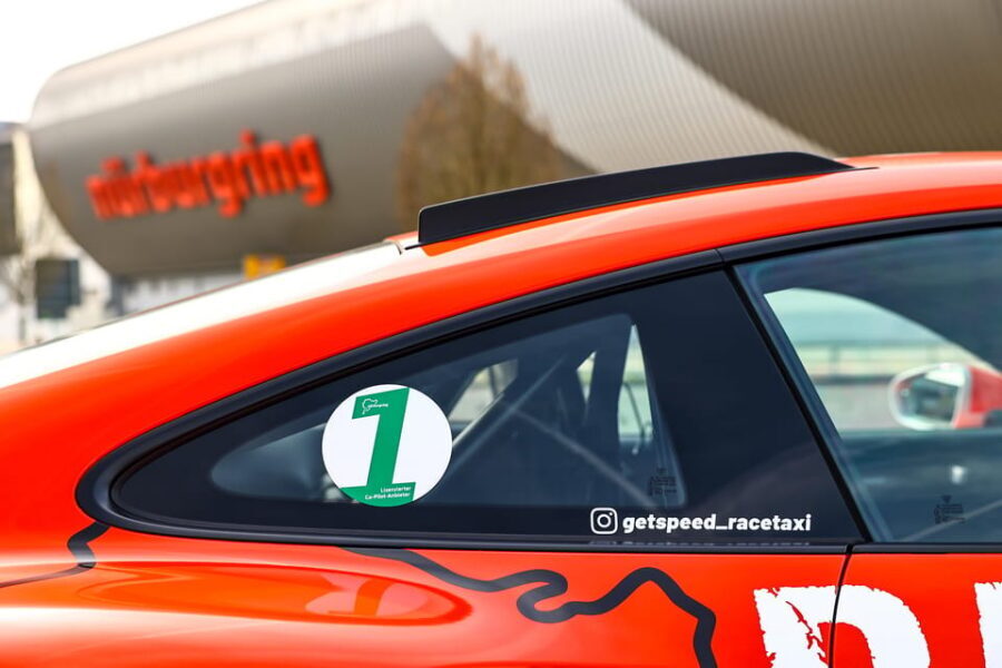 Nürburgring Nordschleife: Co-Pilot in a Porsche 911 GT3 RS - Onboard Video and StressLevel Monitoring: Reliving the Lap After You Ride