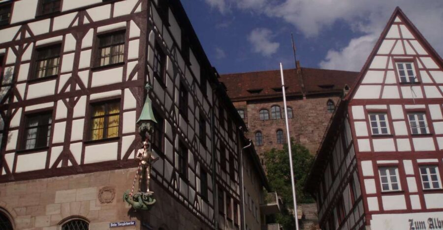 Nuremberg: 1.5-Hour Private Tour through Historical Old Town - Hauptmarkt and Frauenkirche: The Heartbeat of the Old Town