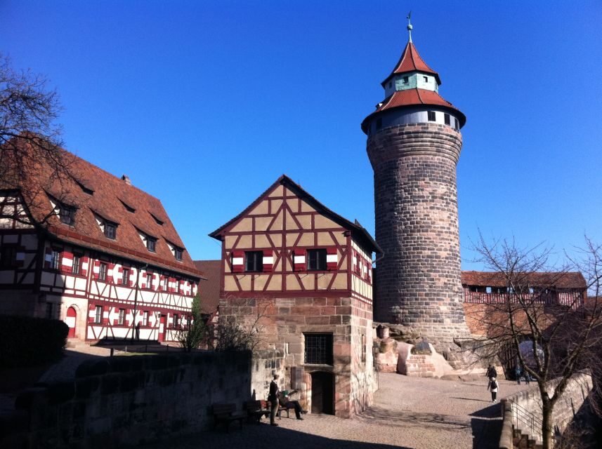 Nuremberg 2-Hour Old Town Highlights Walking Tour in English - Imperial Castle courtyards: see power without guessing