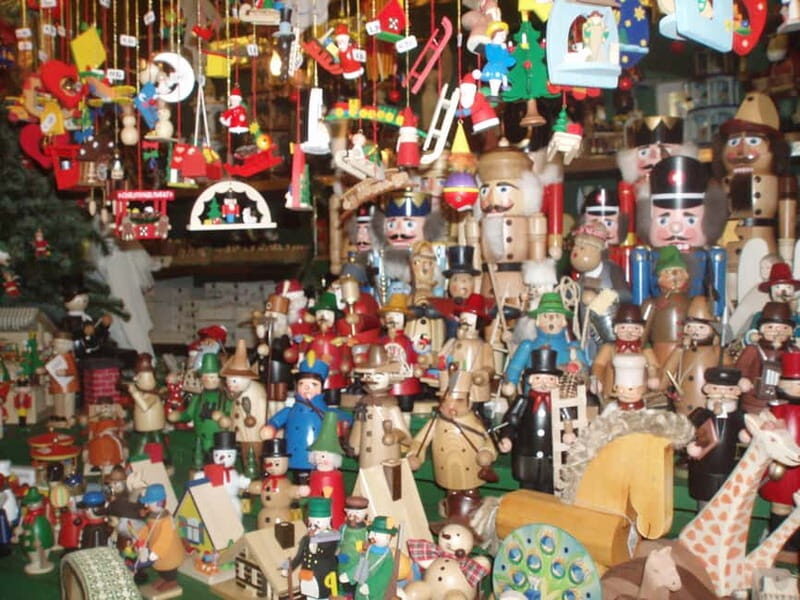 Nuremberg: Old Town and Christmas Market 1.5-Hour Tour - How the 1.5-hour format feels on your feet (and why it works)