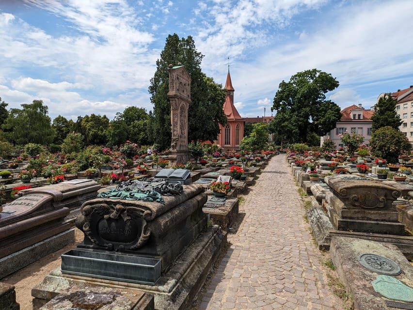 Nuremberg: St. Johannis Friedhof &Hesperidengärten IN GERMAN - The Grave Tour Highlights: Dürer’s Name and the City’s People