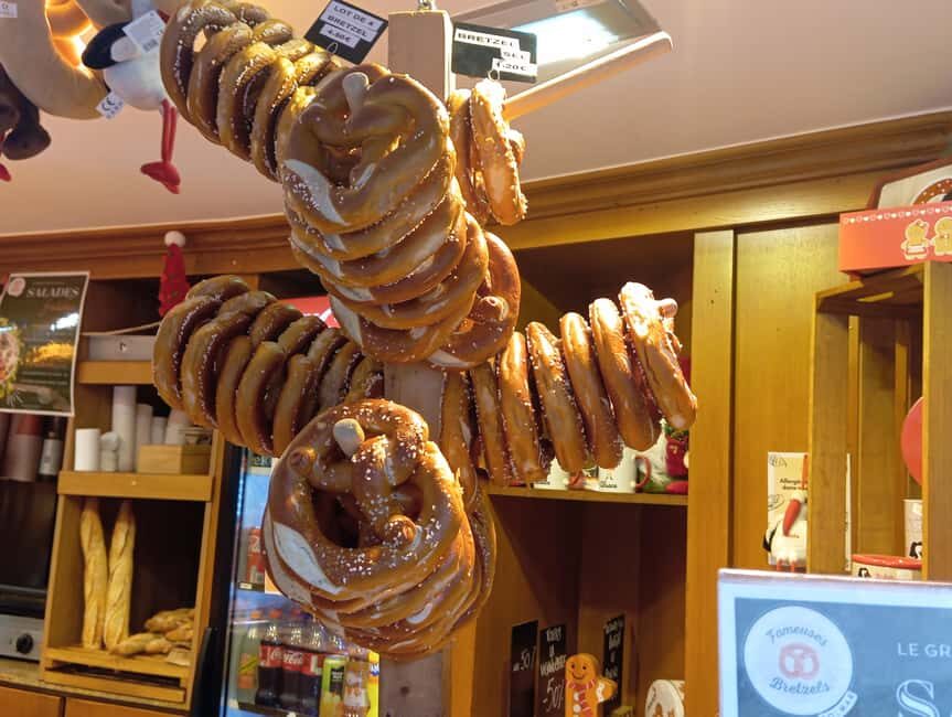 Nuremberg Traditional Food Tour: Full Meal and Drinks - Albrecht Dürer’s House stop: the slow-roasted Schäufele moment