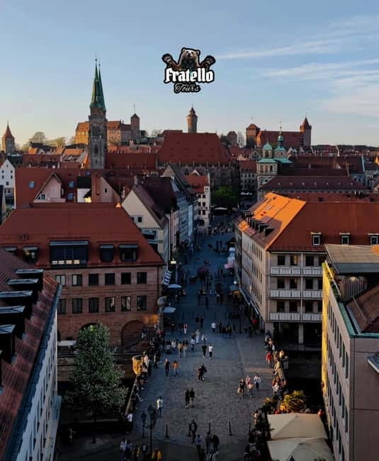 Nuremberg:Complete Tour! Castle/Old Town/World War history - Photo stops and Dürer’s doorstep: where art meets the street plan