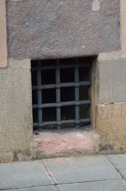 Nürnberg: Mörder, Fälscher, Messerstecher - Findelgasse and Peter Henlein: crime stories meet local craft