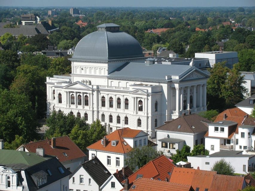 Oldenburg Private Guided Walking Tour - Start at Pferdemarkt: Barracks, Infantry No. 91, and the Military Layer of Oldenburg