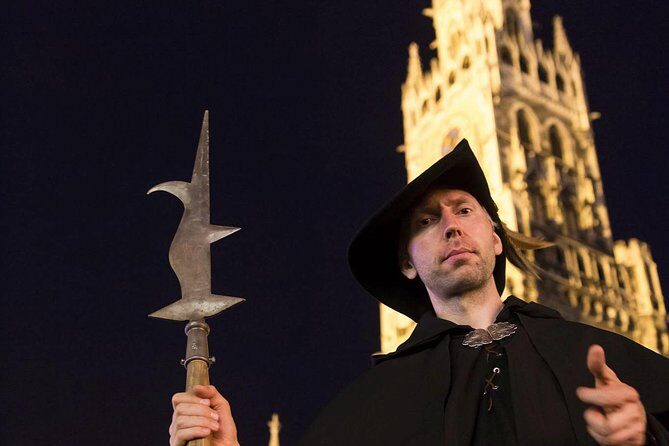 On the road with the night watchman - Start at Marienplatz and Walk Like You Mean It