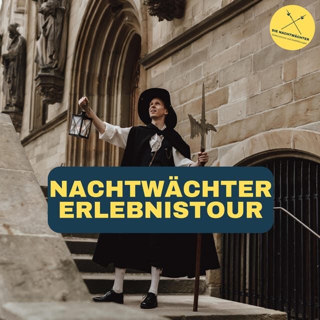 Osnabrück: Nachtwächter-Führung (Erlebnistour) - City hall and peace hall: why entering matters more than looking