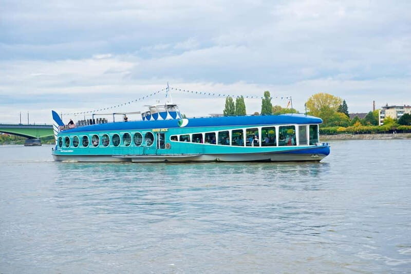Panoramic tour between Bonn and Königswinter - MS Moby Dick - 90 minutes on MS Moby Dick: what the ride feels like