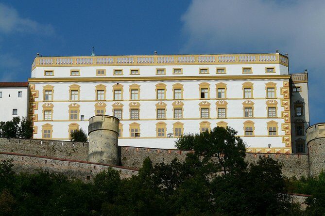 Passau Private Walking Tour With A Professional Guide - Starting at Domplatz: The Best Way to Get Your Bearings Fast
