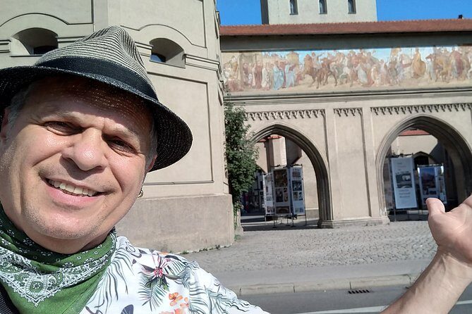 Paul's Private Tour Munich Highlights - Viktualienmarkt Fountains and Munich’s Comediants