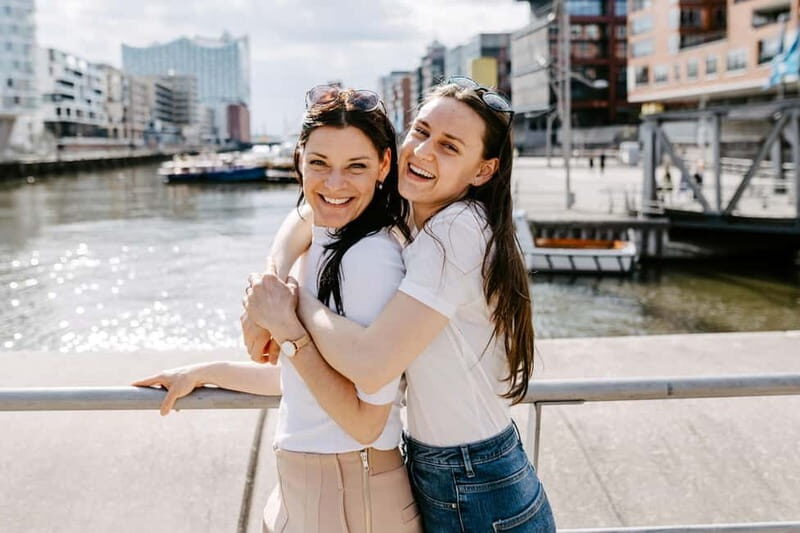 Photo shoot tour in Hamburg with professional photographer Stefanie - What You Get After the Shoot: 20 Edited Photos in a Gallery
