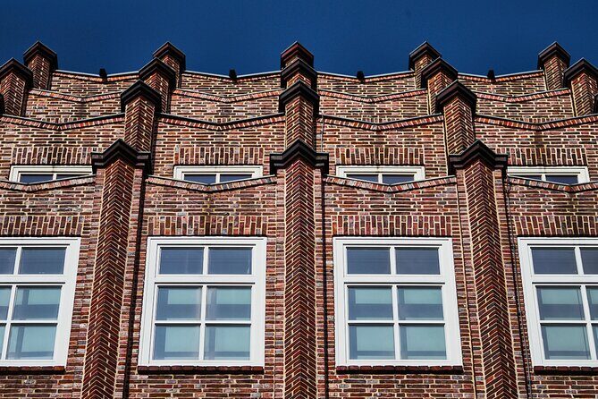 Photo Tour of Hamburg's UNESCO World Heritage Site - The 2-hour break: using questions to fix your camera habits