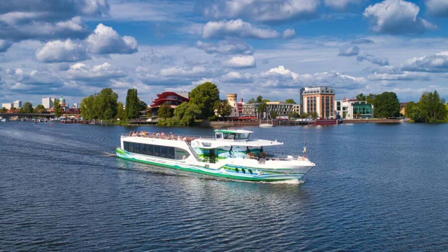 Potsdam: 2-Hour Wannsee Cruise - Boarding at Potsdam Harbour: The Fastest Way to Not Miss It