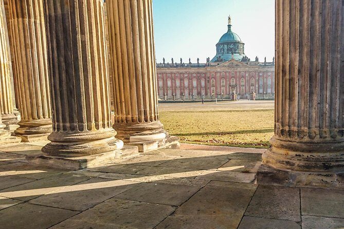 Potsdam Highlights - Private sightseeing tour by minibus - Neuer Garten and Schloss Cecilienhof: UNESCO park time plus postwar history
