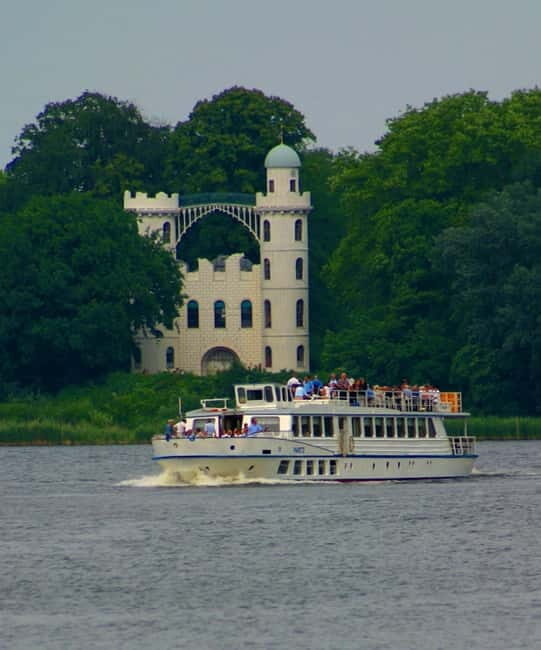 Potsdam: The evening Wannsee tour. Castles, parks, and villas. - Setting off at Potsdam Harbor: Lange Brücke and the Babelsberg opener