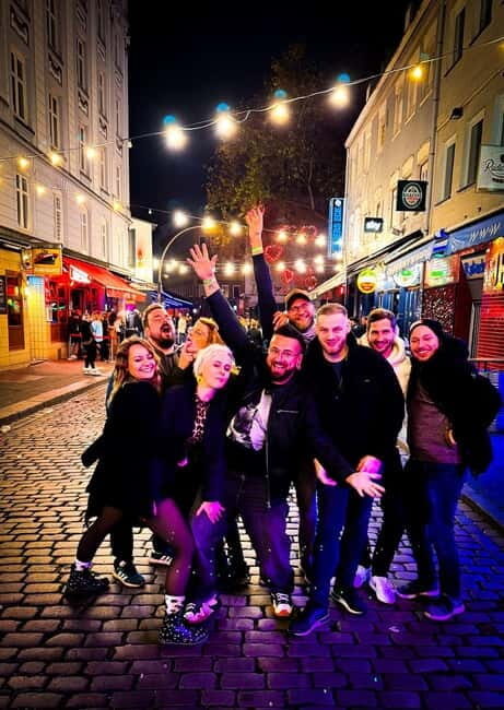 Premium Party Hamburg: Celebrate Your Bachelor Party - Private Host Energy: How Guides Keep the Group on Track