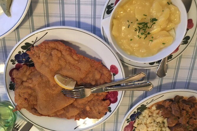 Premium Private Foodie Experience with Local - all tastings included - Frauenkirche and beer legends around the cathedral