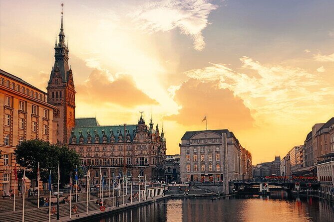 Private 2-Hour Hamburg Highlights Walking Tour - Price and value for a group of up to 15