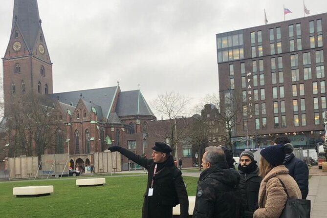Private 2-Hour Hamburg Highlights Walking Tour - A walk through time: streets and the harbor’s “old heart”