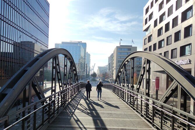 Private 2-Hour Hamburg Highlights Walking Tour - Landungsbrücke views and finishing near Hafenbasar/Elbphilharmonie