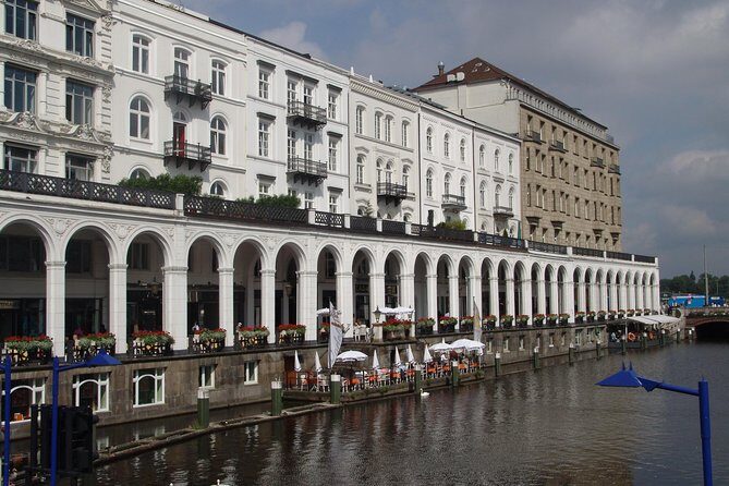 Private 3-Hour Hamburg Sightseeing Tour in a Mercedes Limousine - Harbor Scale and the Elbe: Why This City’s Water Feels Musical