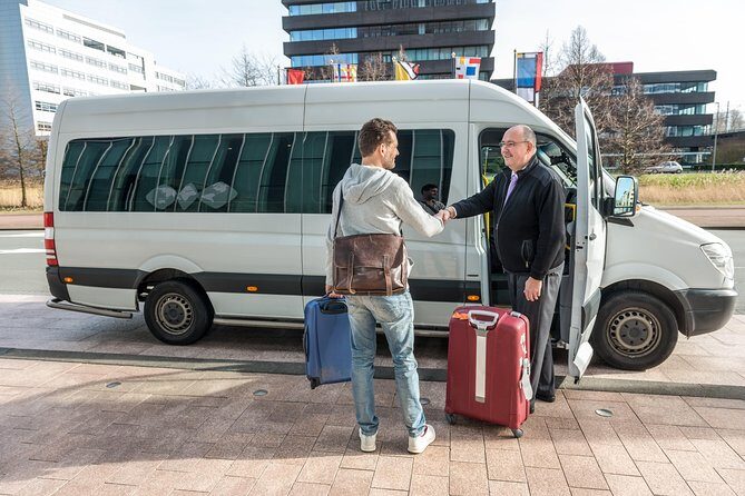 Private arrival transfer Munich Airport to Munich Hotels - Luggage Rules and Waiting Time: The Fine Print That Matters
