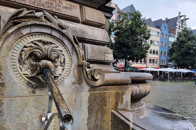 Private audio book city rally around Cologne Cathedral and the Old Town - Cologne sights you’ll pass: Dom area, fish market, and Heumarkt