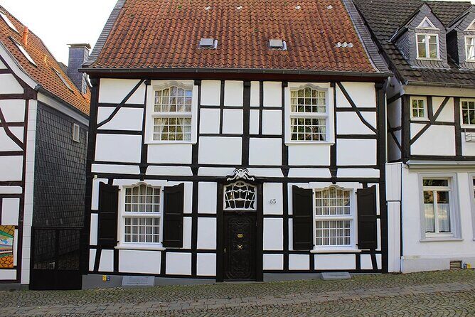 Private audio book city rally around the old town of Essen Kettwig - Key things to know before you go