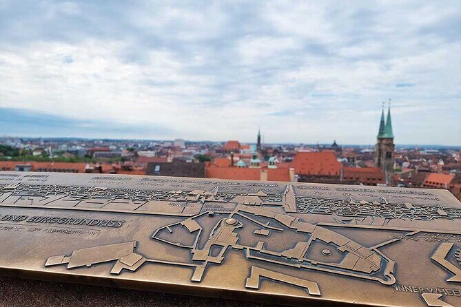 Private audio book city rally in Nuremberg’s old town - The route through Nuremberg: castle stories, hoof prints, and the Pegnitz setting