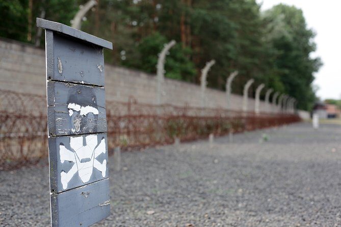 Private Berlin Tour to Sachsenhausen Concentration Camp Memorial - Why a licensed guide changes the whole experience