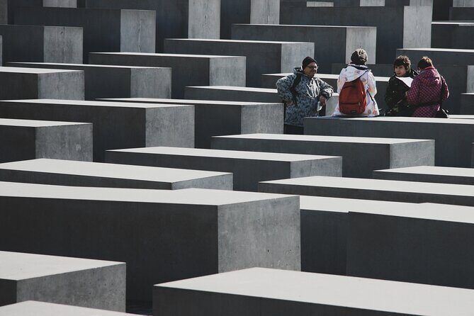 Private Berlin WWII and Cold War History Tour with Local Expert Guide - Checkpoint Charlie: the border you can stand on