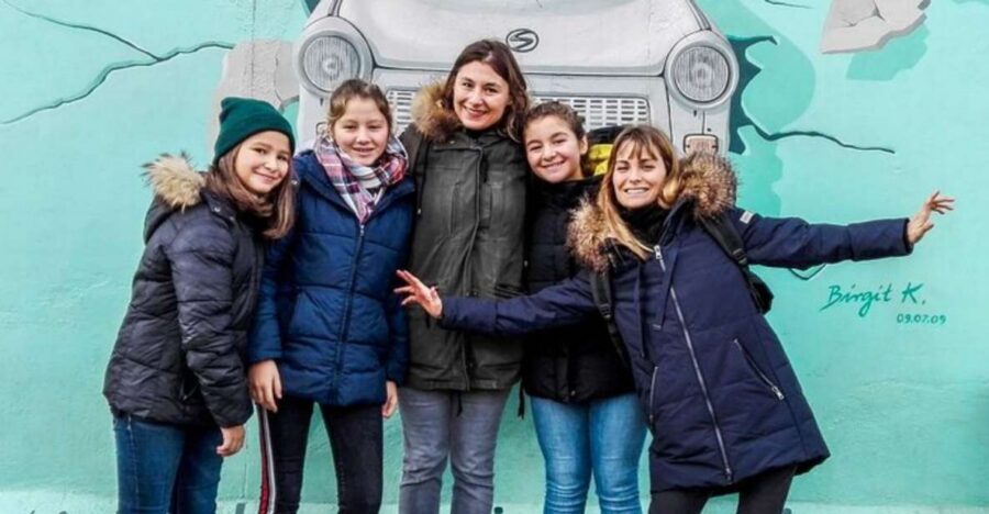 Private custom tour with a local guide Berlin - How the Pre-Tour Message Shapes Your Day