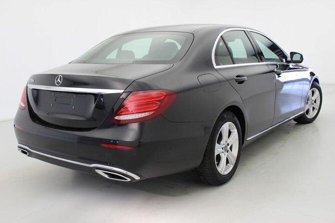 Private Departure Transfer from Munich to Munich Airport by Sedan - Who should book this transfer, and who should skip it