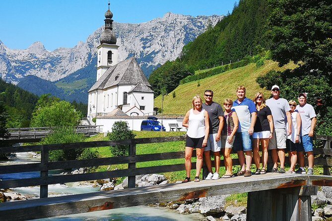 Private Eagles Nest & Salzburg Mini Van Tour incl. S.O.M sights - Schloss Hellbrunn: Xmas market and the Sound of Music Gazebo