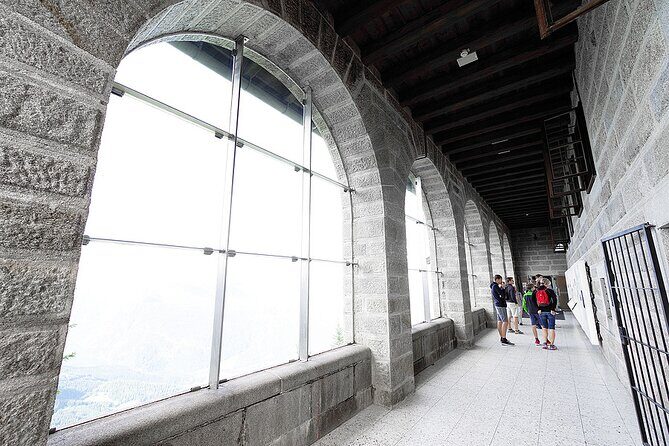 Private Eagles Nest & WWII Doku Center Tour incl. Tickets & Lunch - Lunch at Kehlsteinhaus: Bavarian food and a drink included