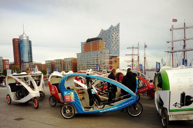 Private Hamburg rickshaw tour for 2 people - Speich­er­stadt: the UNESCO stop that sets the tone