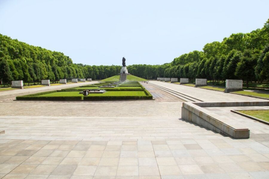 Private Highlights of Berlin Bike Tour - Should You Book This Private Berlin Bike Tour?