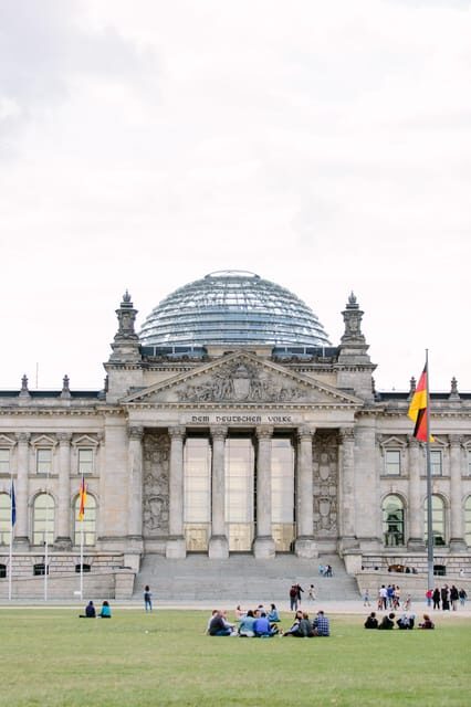 Private Highlights of Berlin Bike Tour - Pace, Photo Stops, and the 3-Hour Reality Check