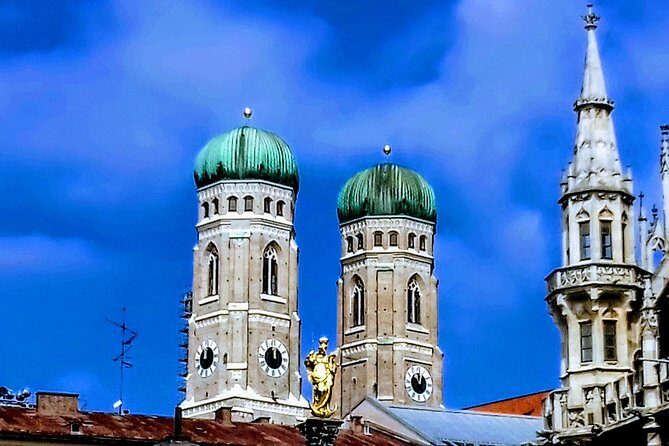 Private Munich ALL-IN-ONE Tour: City - Lake District - Conc. Camp - Entering Munich on foot: Marienplatz and the Old City district