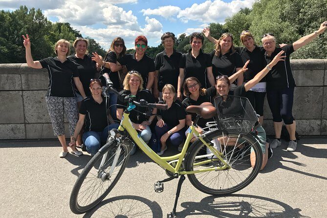 Private Munich Bike Tour - Old Town Hall, Neus Rathaus, and that Glockenspiel square moment