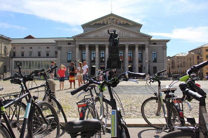 Private Munich Bike Tour - The English Garden hour: more than a photo stop
