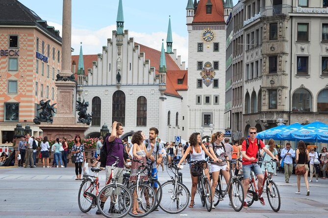 Private Munich Bike Tour - Königsplatz and Ludwig I: a quick stop with meaning