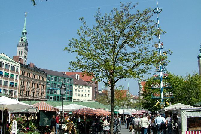 Private Munich Old Town Walking Tour - with optional Breakfast - A private old-town walk that actually helps you navigate