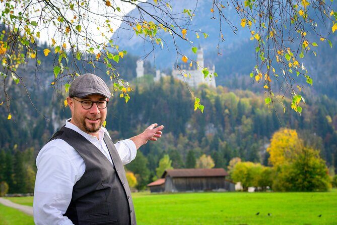 Private Neuschwanstein Castle and Brewery Tour - Your guide sets the mood before you enter