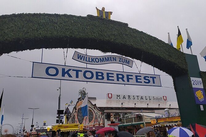 Private Oktoberfest: Lunch, Beer & Bavarian Gemütlichkeit - Stop inside Oktoberfest: reserved table, beer tent energy, Bavarian lunch