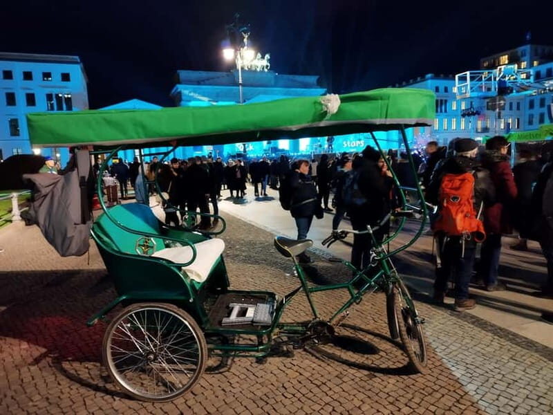 Private Rickshaw Taylor Made By Night Tour - Pickup in Mitte: keeping your evening stress low
