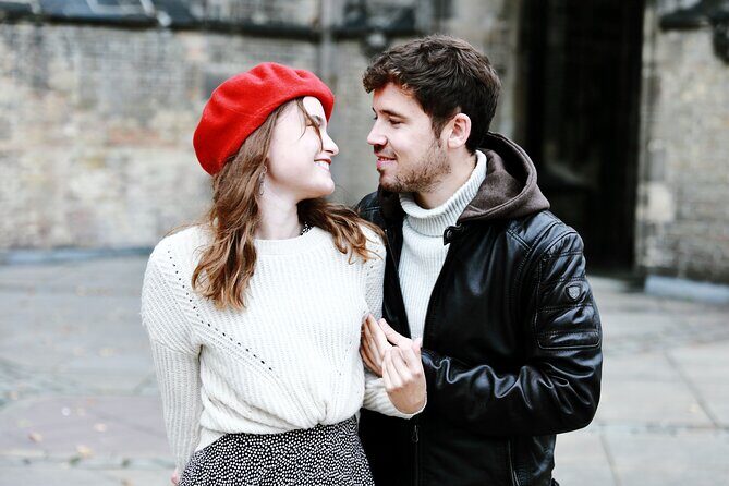 Private Romantic Urban & Street Photoshoot - A Hamburg romantic photoshoot that feels more like a city walk
