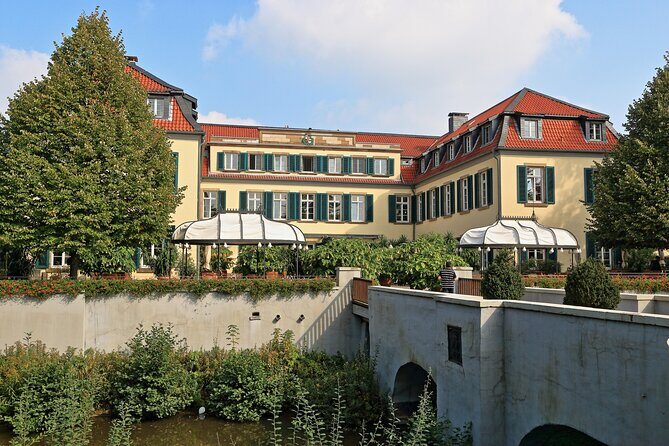 Private scavenger hunt around the Berge Castle in Gelsenkirchen - Key things to know before you go