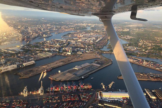 Private Sightseeing Flight Over Hamburg - Key things that make this flight special
