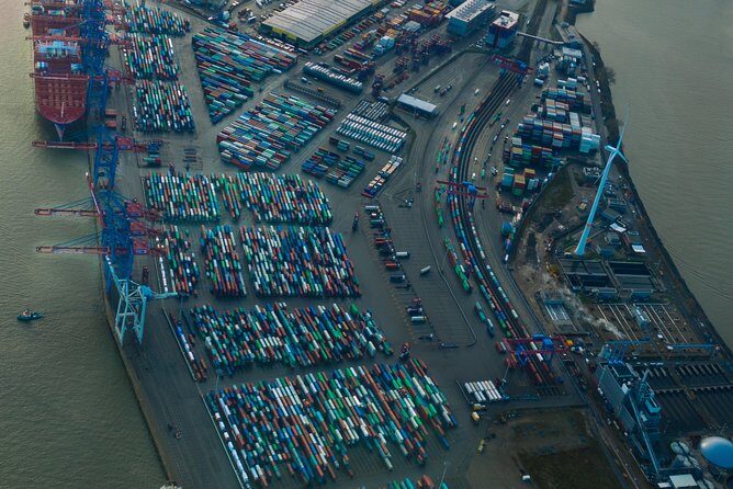 Private Sightseeing Flight Over Hamburg - Time windows and the reality of weather-dependent flying